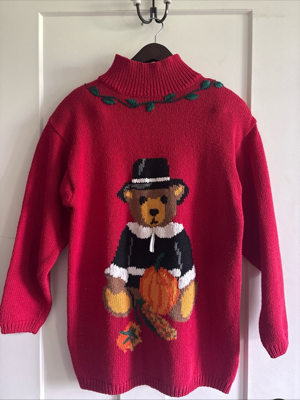 The Eagle's Eye 1993 Red Turtleneck Sweater Bear & Pumpkin Motif #thanksgiving